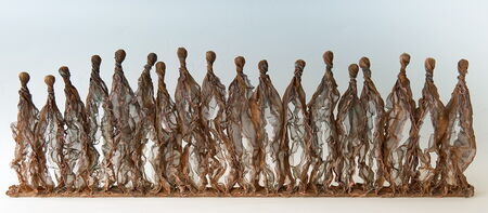 Figuren aus Broncegeflecht